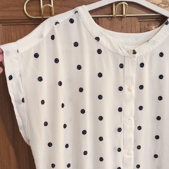 LOFT Polka Dot Button-Up Blouse With Cute Criss-Cross Detail On Back - Picture 2 of 8